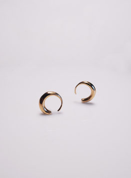 205012 Earring "Cat nail" / gold