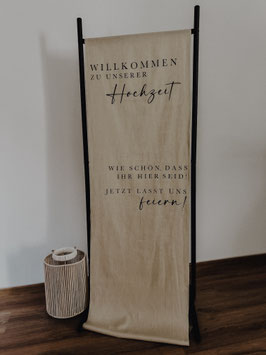 Willkommensschild Leine beige auf schwarzem Ständer