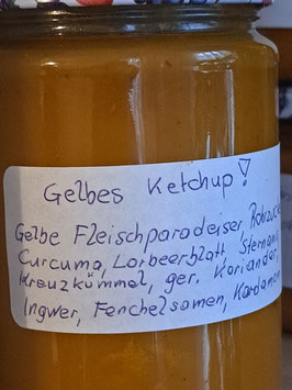 Glas gelbes Ketchup inkl. Gläserpfand 3 €