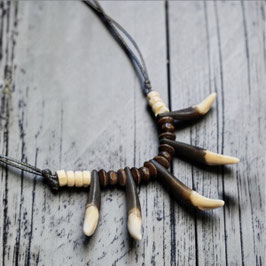 WOLF TEETH NECKLACE