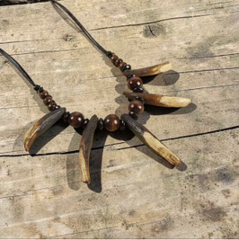NATURAL TEETH NECKLACE