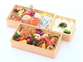 お造り弁当【厚切りヒレかつとおばんざい付き】