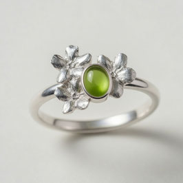 Vergissmeinnicht Ring mit Peridot