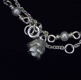 Mini Zapfen für ein Bettelarmband