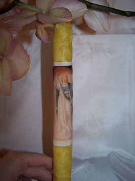 7Q.Христианская свеча молитвы с изображением Ангела-Хранителя (Изображение взято с иконы в церкви на стене.)