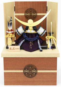 辰広作 兜1/6収納箱飾り（6M22-ST-778）