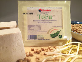 Hankuk Tofu (natur) und Tofu (verpackt)