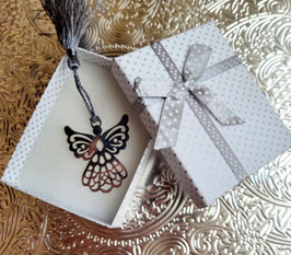 Lesezeichen Schutzengel mit Quaste in grau in Geschenkbox