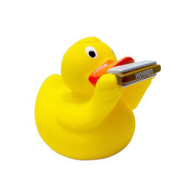 Badeente mit HOHNER Mundharmonika