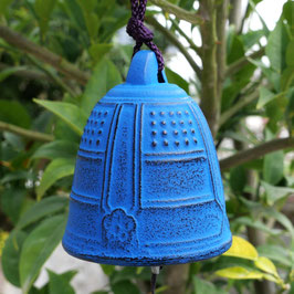 Cloche à suspendre, carillon Iwachu bleu, diamètre de 5,5 cm.