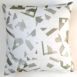 Housse de coussin blanche géométrique