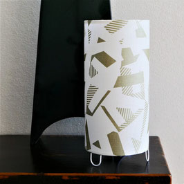 Lampes à poser Prismes sur fond blanc