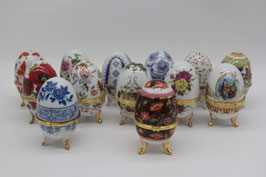 Porzellan Schmuckei Blumen goldverziert klappbar dekorativ Fabergé Stil Sammler
