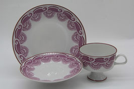 3tlg. Sammeltassengedeck Fine China Lichte Porzellan rosa weiß Ornament DDR