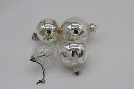 4er Set Weihnachtsschmuck Christbaumschmuck Weihnachtsbaumkugeln silber DDR?