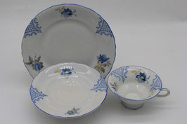 3tlg. Sammeltassengedeck Unger & Schilde Porzellan blau Blümchen DDR