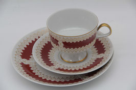 3tlg. Sammeltassengedeck Fine China Lichte Porzellan rot gold Ornament DDR