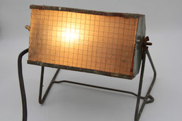 alte Bauleuchte Militär-Scheinwerfer Baulampe grün Metall Industriestil Drahtglas
