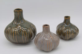 Keramikvase Grin Knoblauchform Gemüseform grün / taupe