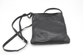 kleine schwarze Handtasche Schultertasche Leder Isa-Traesko Umhängetasche