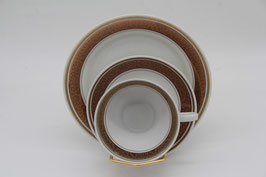 3tlg. Sammeltassengedeck Kaffeetasse CP Weisswasser Porzellan Goldrand Ornament