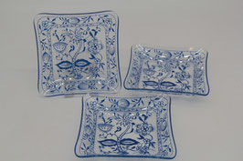 3er Set Glaswerke Olbernhau DDR Schalen Tortenteller Glasteller Zwiebelmuster blau