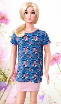 Longshirt Gr. 134 blau/Sneacker