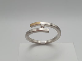 Manu Ring mit Brillant