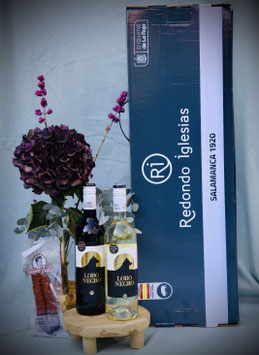 Paquete de La Rioja. Box Paleta Ibérica de Cebo de Campo, Pata Negra. 18+ maanden gerijpt, Chorizo Sarta Ibérico, Lobo Negro.