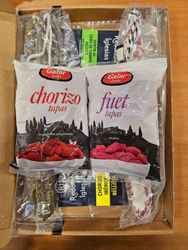 Paquete 8 Excelente: 2 Fuets, 2 Mini Fuets, Jamon Iberico 36 mnd, Chorizo Ibérico de Bellota.