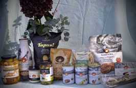 Tapas Box Tradicional, 14 Traditionele producten. Voor heerlijke Spaanse avonden.