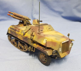 gepanzerter Opel Blitz mit 10fach-Werfer