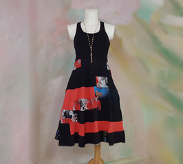 Kleid 44 - 46 Sommerkleid Upcycling schwarz rot ärmellos Baumwolle Handmade F790