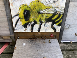 BIENENPATENSCHAFT JUNGVOLK