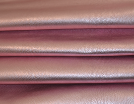 Demi peau de vachette grainée rose métallisé