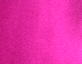 Coupon de cuir d'agneau rose métallisé