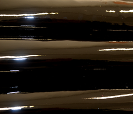 Morceau de cuir de vachette vernis noir