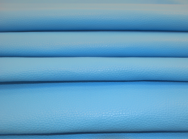 Demi peau de vachette grainée bleu ciel