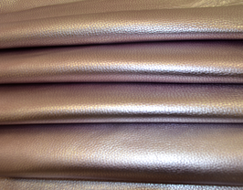 Demi peau de veau grainé rose métallisé