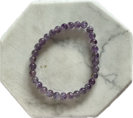 Amethyst Armband, 6 mm Perlen, elastisches Stretchband, Länge 19 cm - ohne Deko