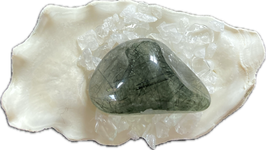 Aktinolithquarz, Trommelstein, Größe 40 x 29 x 20 mm - ohne Deko