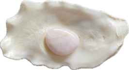 Manganocalcit, leicht rosa, Trommelstein, Größe 26 x 20 mm - ohne Deko