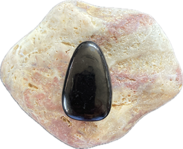 Schungit schwarz, Schmuck Anhänger mit seitlicher Bohrung, Größe 32 x 20 mm - ohne Deko