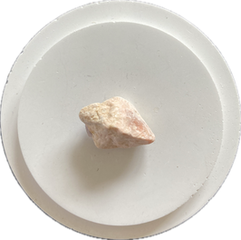 Baryt weißrosa Mineral, Rohstein, Größe 22 x 15 mm - ohne Deko