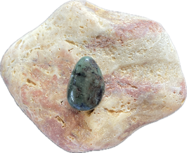 Smaragd blaugrün gemustert, Schmuck Anhänger mit seitlicher Bohrung, Größe 21 x 16 mm - ohne Deko