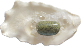 Serpentin Verdit, grün gemustert, Trommelstein, Größe 26 x 15 mm - ohne Deko