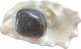 Magnetit, anthrazit, Trommelstein, Größe 36 x 31 mm - ohne Deko
