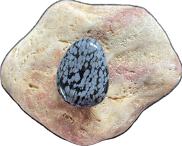 Schneeflockenobsidian schwarzgrau gemustert, Schmuck Anhänger mit seitlicher Bohrung,  Größe 28 x 21 mm - ohne Deko