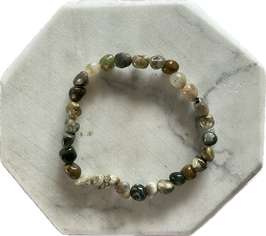 Ozeanjaspis Nuggets Armband, mittlere Nuggetgröße, elastisches Stretchband, Länge 19 cm - ohne Deko