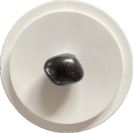 Granat, weinrot bis schwarz, Trommelstein, Größe 20 x 16 mm - ohne Deko
